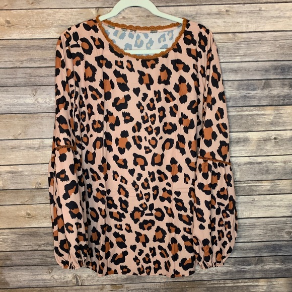 Leopard Blouse - Picture 3 of 10